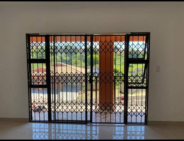 3 BEDROOM PROPERTY TO RENT IN LONGCROFT